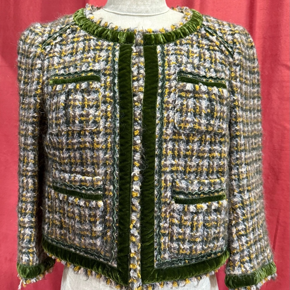 Italian Designer ISOLAMARRAS Vintage 
Green Yellow Tweed Blazer with Fringe Trim